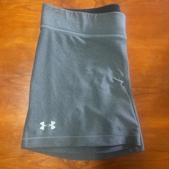 Under Armour Women's Compression Biker Shorts - Picture 2 of 3